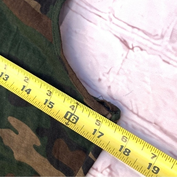 Country Rebel Camouflage Tank Top Womens size Medium - Picture 4 of 5